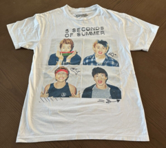 5 Seconds Of Summer Shirt Adult Size Large Women&#39;s Pullover Band Tee - $235.10 MXN