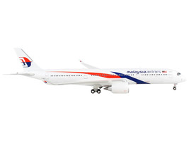 Airbus A350-900 Commercial Aircraft &quot;Malaysia Airlines&quot; White with Red and Blue  - £64.87 GBP