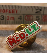 McDonalds McDLT Hamburger Plastic Employee Collectible Pinback Pin Button - £14.53 GBP