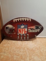 NFL Key Holder New England Patriots Superbowl Champs Wood Wall Mounted - £13.95 GBP
