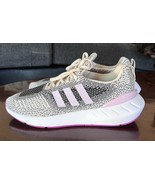 Adidas Swift Run 22 Womens Size 9 Gray White Pink Running Shoes Sneakers - $37.44 CAD
