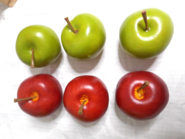 Red &amp; Green REALISTIC Hollow Plastic Apples Qty of 6 Farmhouse Decor 2 1/4&quot; Dia - £10.21 GBP