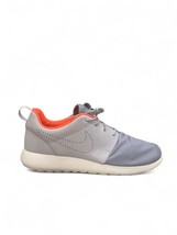 Size 11 - Nike Roshe One Premium Pure Platinum Color - £58.98 GBP