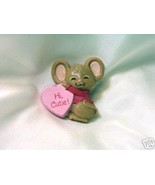 Adorable Valentine's Day Hallmark Mouse & Heart Pin - £7.05 GBP