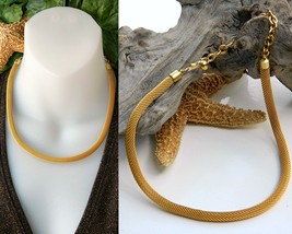 Vintage Mesh Choker Necklace Coil Rope Slinky Gold Tone 18 Inches - £15.91 GBP