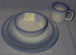 An item in the Pottery & Glass category: Western Stoneware Country Blue Dinnerware Place Setting 1