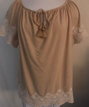 Adrianna Papell Women&#39;s Pullover Top Short Sleeved Beige Embroidered Tri... - $184.45 MXN