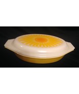 Pyrex Daisy Oval Casserole Dish Divided #945-C Dish Bowl &amp; Lid 1.5 Qt Ye... - $47.39 CAD