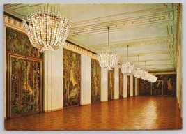 Vienna Austria Opera House Tapestry Hall With Chandeliers Vintage Postcard - $14.45