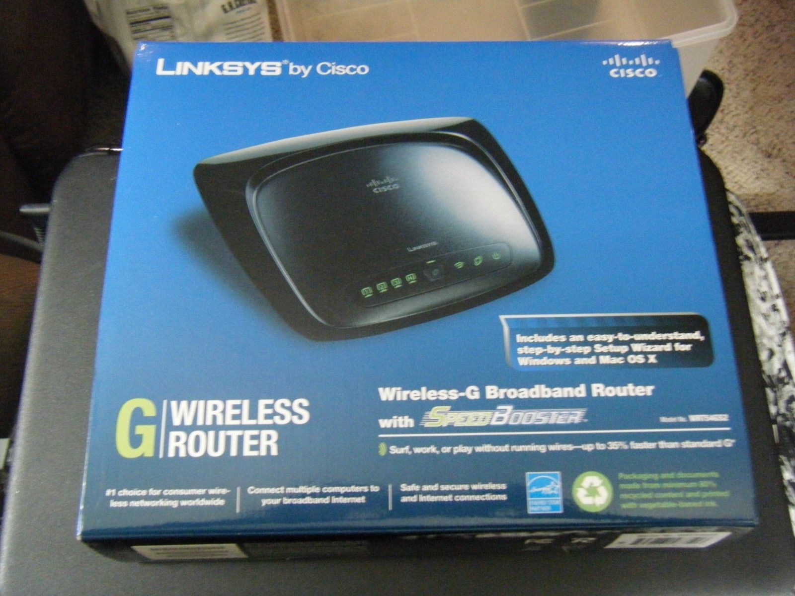 Linksys DIR-890L/R 54 Mbps 4-Port 10/100 Wireless G Router (WRT54G2 V1) - $25.97