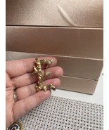 Vtg Sarah Cov Letter E Bamboo Branch Initial Brooch- Signed, Goldtone - $129.24 MXN