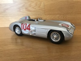 Maisto Mercedes-Benz 300 SLR No.104 Diecast Model Car-Scale 1/18-Silver-... - $1,996.53 MXN