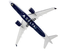 Airbus A220-300 Commercial Aircraft Delta Airlines White w Blue Red Tail 1/400 D - £43.85 GBP