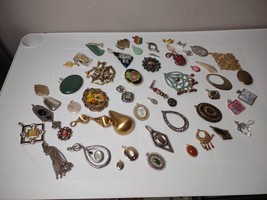 Lot Of Over 40 Pendants And Charms - £31.93 GBP
