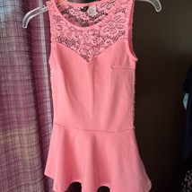 Women’s H&amp;M Sleeveless Top Size XS Divided Brand - $221.14 MXN