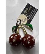 Cherry Charm Red Resin and Gold Metal New - €7,61 EUR
