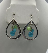 Jewelry Earrings Oval Hammered Silver Tone Acrylic Beads 1.5 inches Pierced - £6.48 GBP
