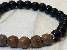 Stretch Bracelet Sandstone and Black Stone Beads Silver Tone Spacer Beads 7.75&quot; - £8.17 GBP