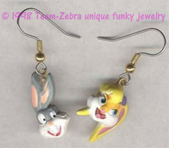 Funky Cartoon Couple BUGS LOLA BUNNY EARRINGS Looney Tunes Costume Jewel... - $6.83