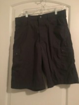 Wrangler Men&#39;s Gray Casual Shorts Zip &amp; Button Pockets Size 34 - $43.65