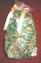 2 Olio Early Frost Pinecone Potpourri Gift Bag 12oz - $14.99