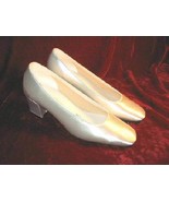 NEW Highlights Dyeable White Satin Shoes Pumps Heels 7 - $13.00