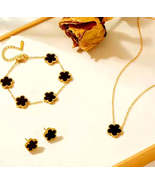 Stainless steel set with five-leaf pendant / Juego de acero inoxidable c... - $284.31 MXN