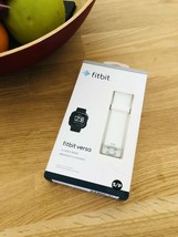 Fitbit Small Classic Band White for Fitbit Versa/Versa 2/ Versa Lite, Open Box - £10.38 GBP