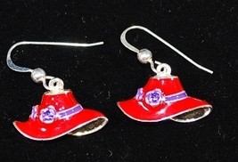 Red Hat Earrings Purple Band &amp; Flowers - £3.95 GBP