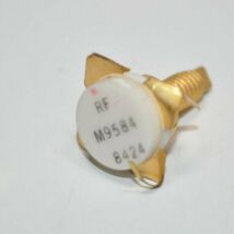 NOS MOTOROLA  M9584 RF FLANGED POWER TRANSISTOR   NPN SILICON - $16.82