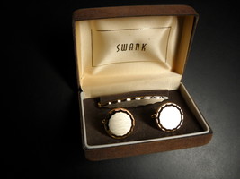 Swank Cuff Links and Tie Bar Gold Colored Metal Original Brown Presention Box - £15.81 GBP