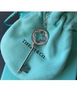 Tiffany &amp; Co. 18K White Gold 4 Diamond Quatrefoil Key Pendant and Neckla... - £1,576.37 GBP