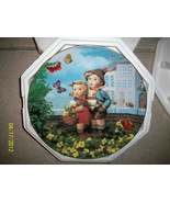 HUMMEL Collector Plate Collection &quot;Little Companions&quot; Numbered - Surpris... - £11.77 GBP