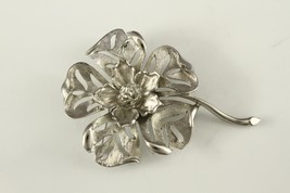 VINTAGE Costume Jewelry Brushed Silver Tone FLOWER Floral Brooch Pin 2-7/8&quot; Tall - £14.65 GBP