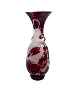 Vintage Bohemian Bird Floral Flowers Ruby Red &amp; White Etched Glass Vase ... - $675.07 MXN
