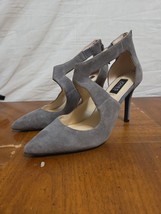 Jones New York Signature Sz 7.5 Suede Gray Christie High Heel Shoes Stil... - $17.95
