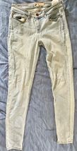 Womens Levis Light Wash Denim Skinny Jeans Size 28 - $3.99