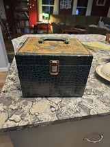vintage 9x9x5 mid century modern sewing box/travel case - £62.30 GBP