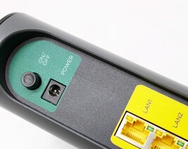 Motorola MG7700 AC1900 Dual-Band DOCSIS 3.0 Cable Modem WiFi Router image 7