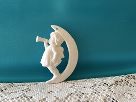 O2 - Angel on the Moon Ornament Ceramic Bisque Ready-to-Paint - £2.14 GBP