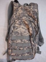 US Army ACU Camouflaged Shoulder Strap Hydration Camelbak System 100 OZ - $81.04