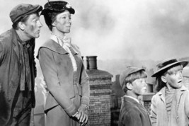 Mary Poppins Julie Andrews Dick Van Dyke 18x24 Poster - £19.10 GBP