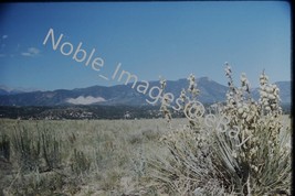 1976 Mountain Range View from Prairie Colorado Springs Ektachrome 35mm Slide - £3.50 GBP