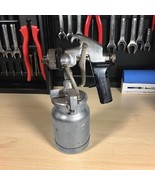 DeVilbiss- JGHV-501 -14FY Pressure  Paint Spray Gun England - $48.51