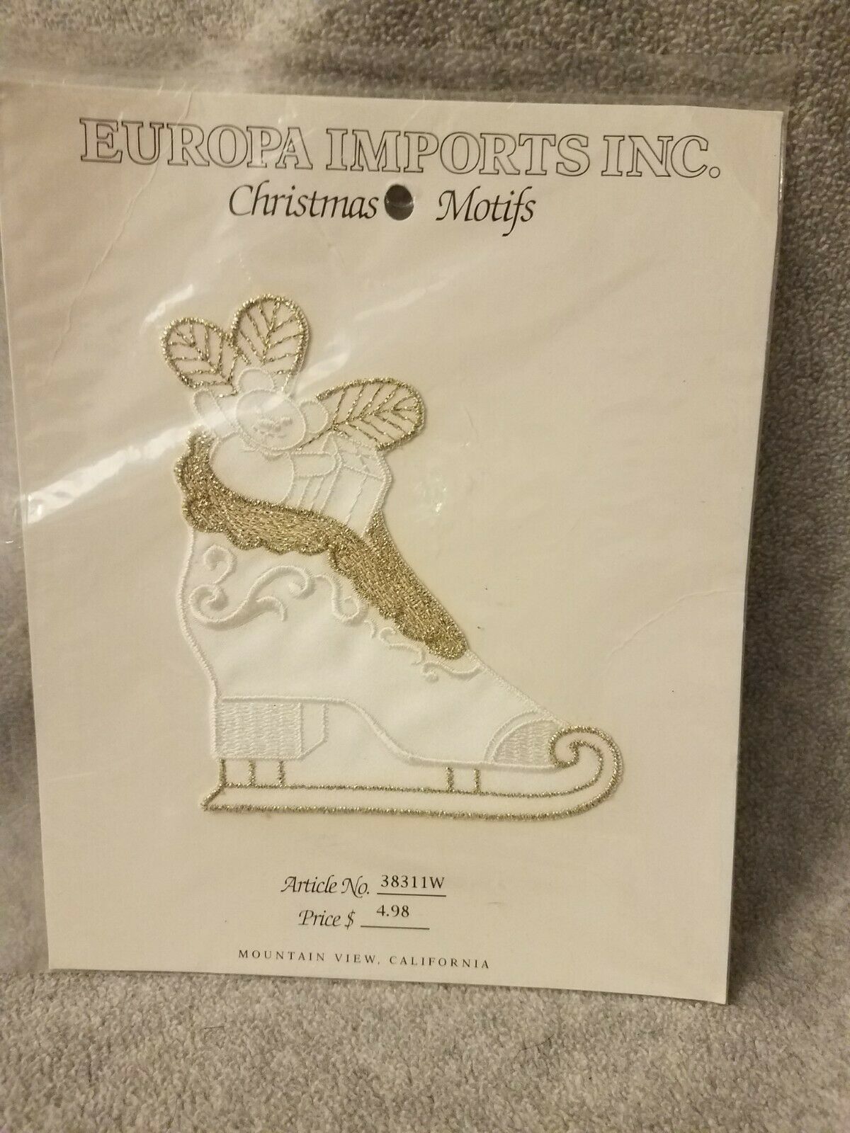 Europa Imports Christmas Ice Skate Hand Made Motif Sew On/Glue On Applique White - $5.23