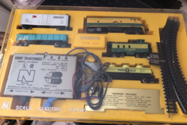 Bachmann F-9 Diesel 4 Car Set &amp; Power Pack No 4311 2000 Reading Untested Train - £79.92 GBP