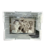 True Living Family Glass 4 x 6&quot; Photo Frame NEW - $230.00 MXN