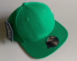 New Original Chuck Solid Green Casual Hat Cap Snap-Back One Size New - $455.97 MXN