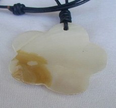 Mother of pearl-White with brown spots - £12.87 GBP