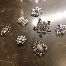 NWOT 7 x brooches silver &amp; gray - £13.23 GBP